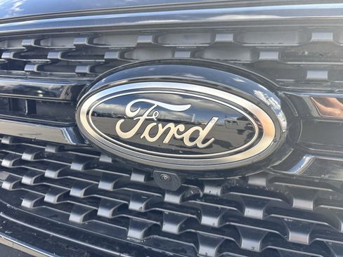 New 2026 Ford Ranger XLT w/ Equipment Group 301A High AWD/4WD image 13