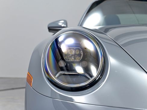 Used 2024 Porsche 911 Carrera image 54