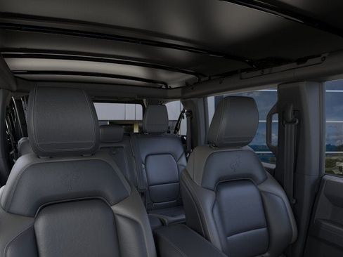 New 2026 Ford Bronco Outer Banks w/ Sasquatch Package AWD/4WD image 12