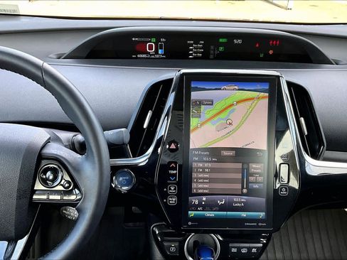 Certified 2020 Toyota Prius Prime XLE image 6