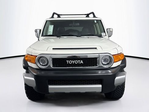 Used 2012 Toyota FJ Cruiser 4WD w/ Upgrade Pkg image 7