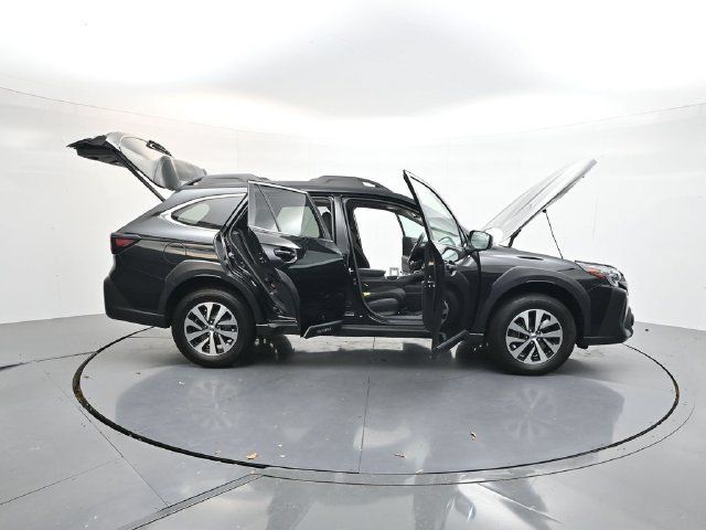Used 2024 Subaru Outback Premium AWD/4WD image 33
