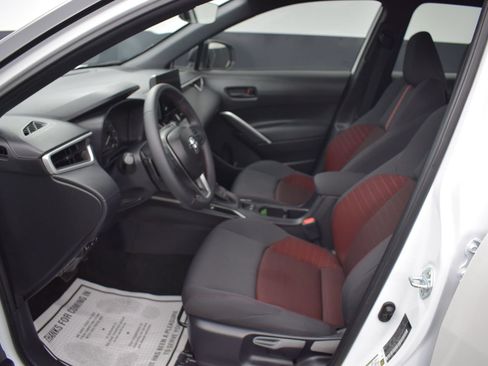 Used 2025 Toyota Corolla Cross AWD Hybrid image 13