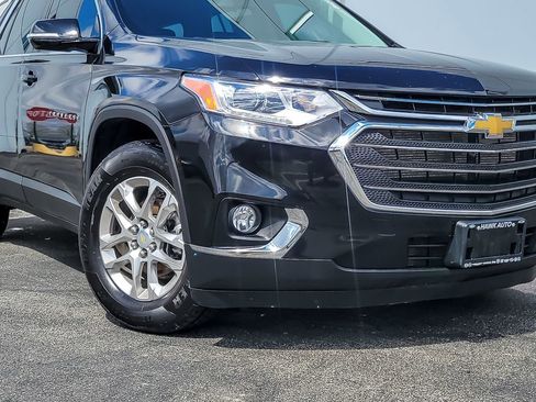 Used 2020 Chevrolet Traverse LT w/ LPO, Floor Liner Package AWD/4WD image 2