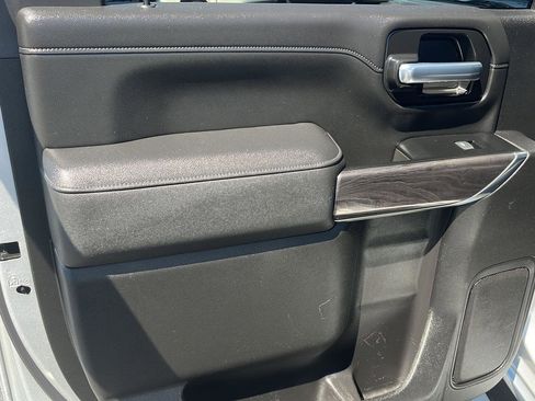 Used 2022 Chevrolet Silverado 3500 LTZ w/ LTZ Convenience Package AWD/4WD image 23