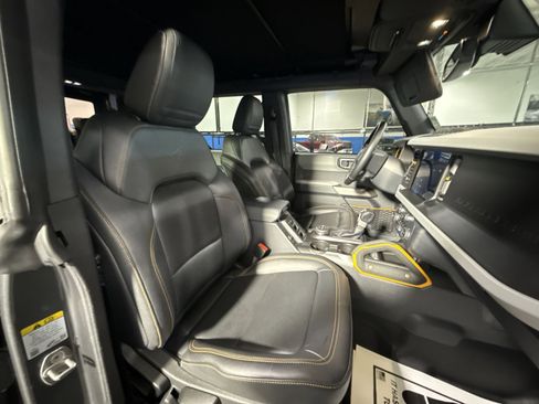 Used 2023 Ford Bronco Badlands w/ Sasquatch Package image 34