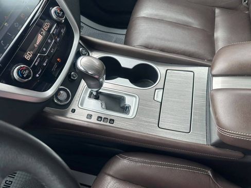 Used 2015 Nissan Murano Platinum w/ Platinum Technology Package AWD/4WD image 19