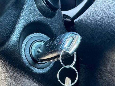 Used 2015 Kia Soul + image 32