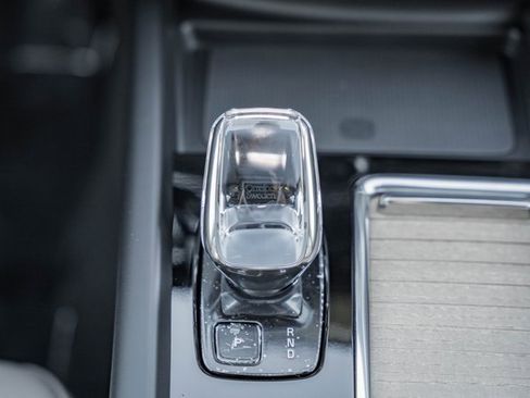 New 2026 Volvo XC60 B5 Plus w/ Climate Package image 25