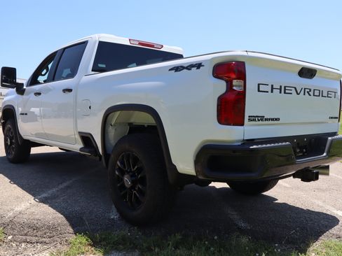 New 2026 Chevrolet Silverado 2500 Custom w/ Custom Value Package AWD/4WD image 10