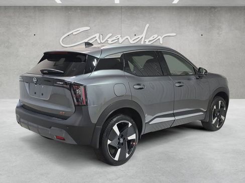 New 2026 Nissan Kicks SR image 16