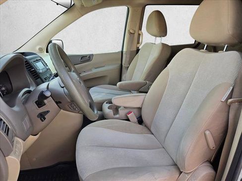 Used 2012 Kia Sedona LX image 16