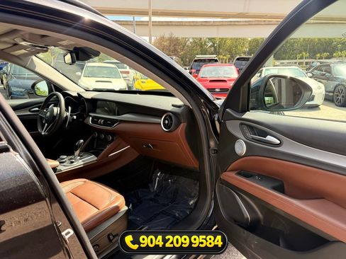 Used 2018 Alfa Romeo Stelvio Sport w/ Quick Order Package 22J Sport AWD/4WD image 32