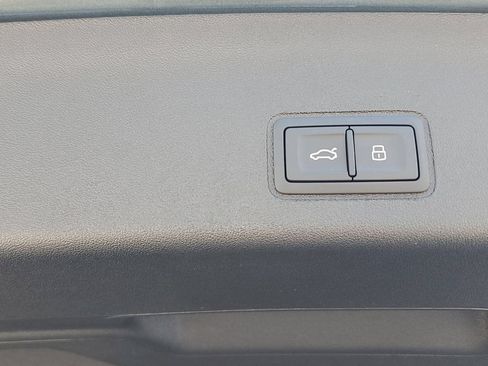 New 2026 Audi Q3 quattro 2.0T AWD/4WD image 15