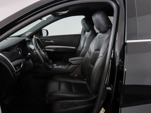 Used 2023 Cadillac XT4 Premium Luxury AWD/4WD image 15
