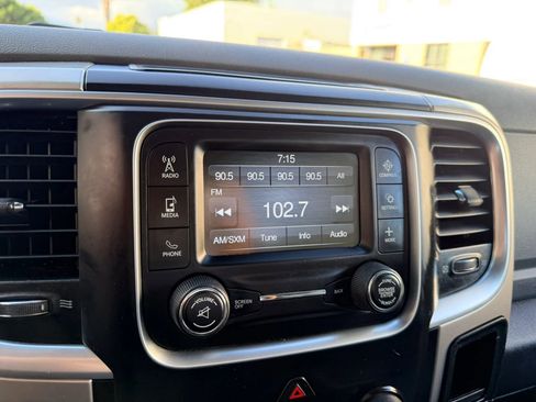 Used 2018 RAM 1500 Classic SLT image 19