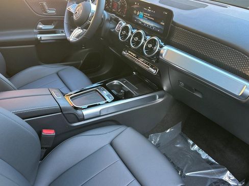 Used 2026 Mercedes-Benz GLB 250 image 26