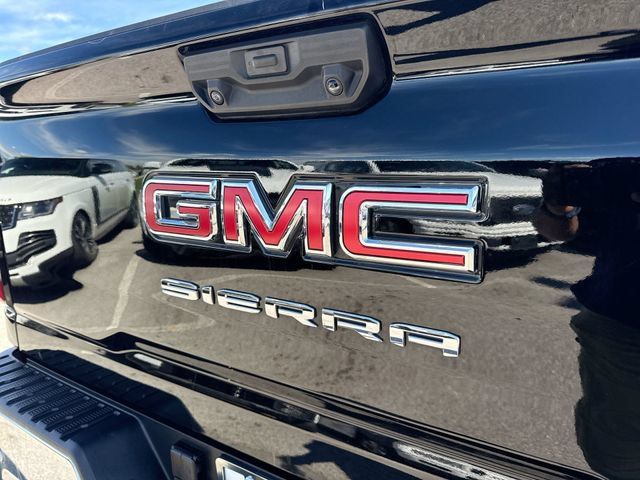 Used 2026 GMC Sierra 2500 SLT w/ SLT Premium Package AWD/4WD image 33