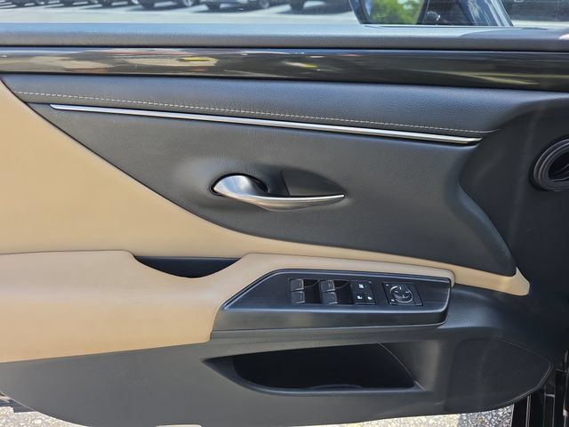 Used 2021 Lexus ES 350 w/ Accessory Package FWD image 17