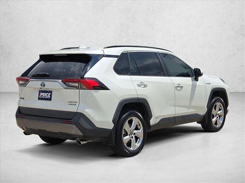 Used 2020 Toyota RAV4 Limited AWD/4WD image 5