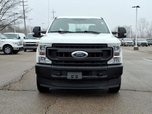 Used 2020 Ford F250 XL w/ Power Equipment Group image 2