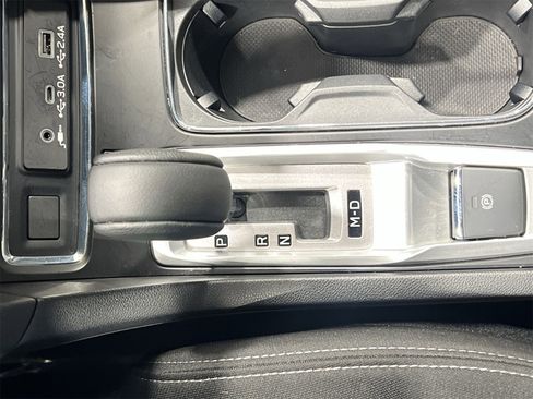 Certified 2024 Subaru Ascent Premium w/ Convenience Package image 19