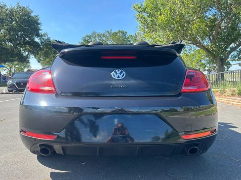 Used 2013 Volkswagen Beetle 2.0T FWD image 11