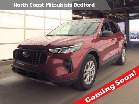 Used 2023 Ford Escape Active AWD/4WD image 1