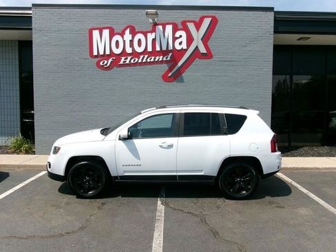 Used 2016 Jeep Compass High Altitude AWD/4WD image 1