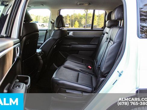 Used 2025 Hyundai Santa Fe SEL FWD image 18
