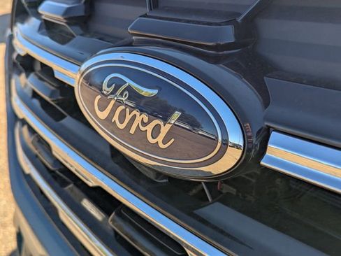 New 2026 Ford Explorer Active w/ Active Comfort Package image 24