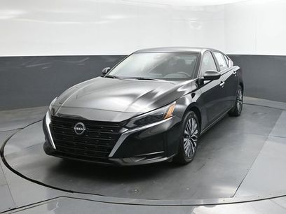 Used 2025 Nissan Altima 2.5 SV