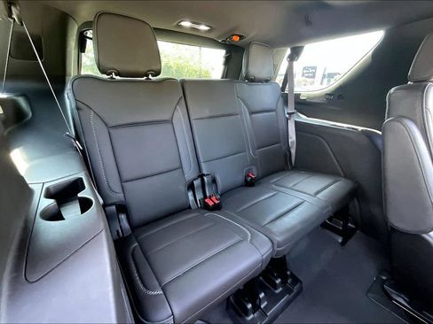 Used 2024 GMC Yukon Denali RWD image 34