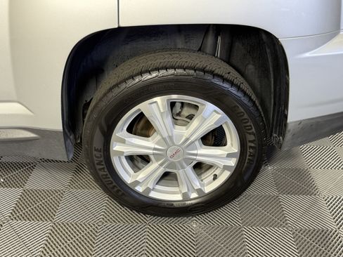 Used 2017 GMC Terrain SLE w/ Technology Package image 25