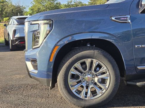 New 2026 GMC Yukon Denali w/ Advanced Technology Package AWD/4WD image 6