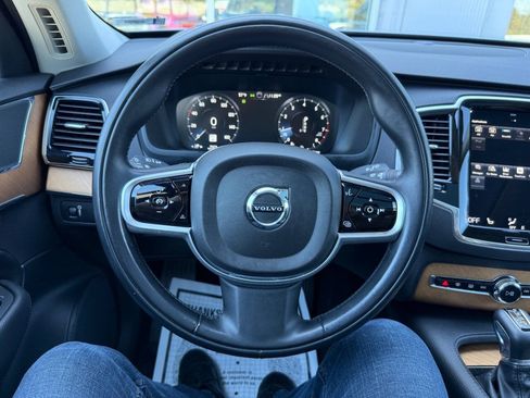 Used 2021 Volvo XC90 T6 Momentum w/ Advanced Package AWD/4WD image 30