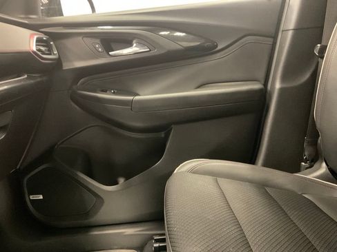 Used 2021 Chevrolet TrailBlazer RS w/ Sun and Liftgate Package FWD image 24