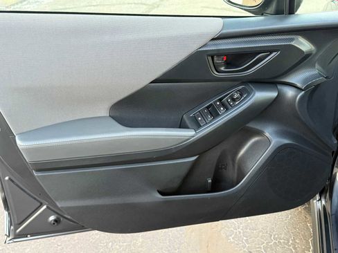 Certified 2025 Subaru Crosstrek 2.0i Premium image 11