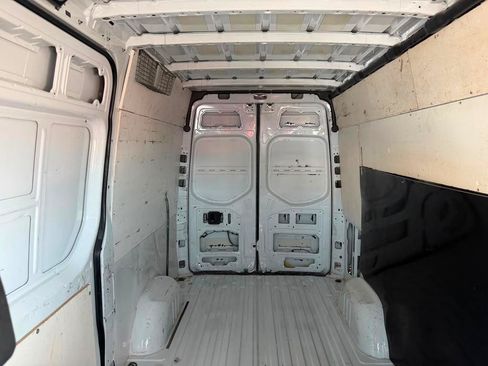 Used 2020 Mercedes-Benz Sprinter 2500 w/ Driver Convenience Package image 25