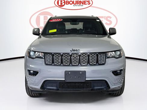 Used 2022 Jeep Grand Cherokee Laredo X AWD/4WD image 6