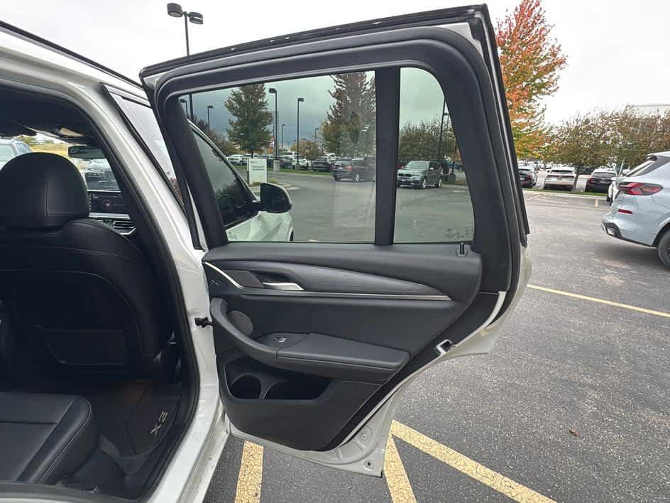 Used 2024 BMW X3 xDrive30i w/ Premium Package AWD/4WD image 27