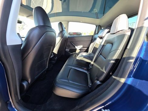 Used 2023 Tesla Model Y AWD image 17