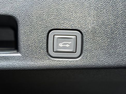 New 2026 Chevrolet Traverse LT w/ Sun and Wheel Package image 11