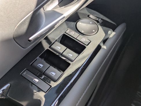 New 2026 Hyundai Tucson Limited image 31