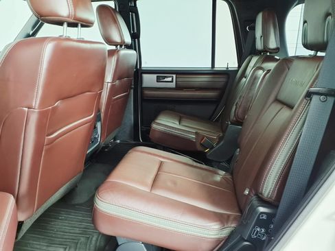 Used 2015 Ford Expedition Platinum AWD/4WD image 7
