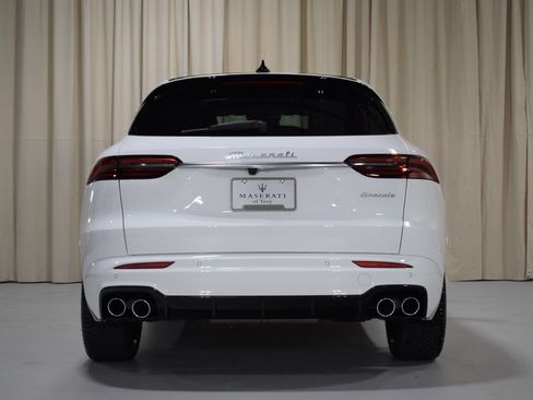 Certified 2024 Maserati Grecale GT AWD/4WD image 14