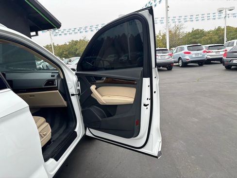 Used 2019 Audi Q5 2.0T Premium image 13