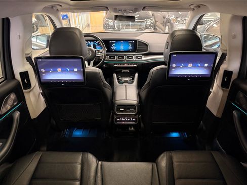 Used 2020 Mercedes-Benz GLS 450 4MATIC image 18