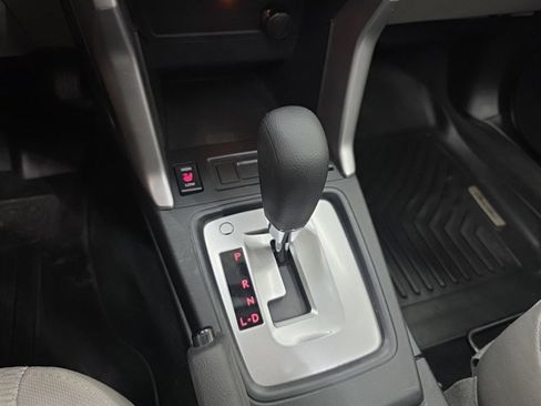 Used 2016 Subaru Forester 2.5i Premium w/ All-Weather Package image 19