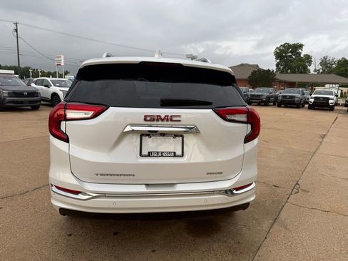 Used 2023 GMC Terrain Denali w/ LPO, Floor Liner Package AWD/4WD image 3